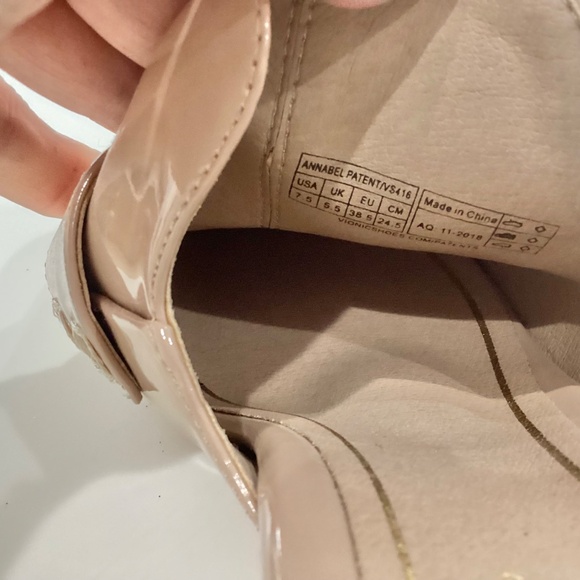 Vionic Shoes - Picture 3 of 3